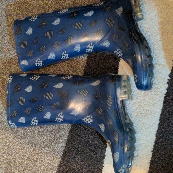 Tom's Rainboots Size 6 - Picture 2 of 4